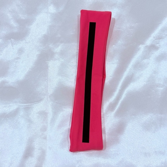 Lululemon Womens Luxtreme Training Headband Thin Sonic Pink Grippy Athletic - Picture 8 of 10